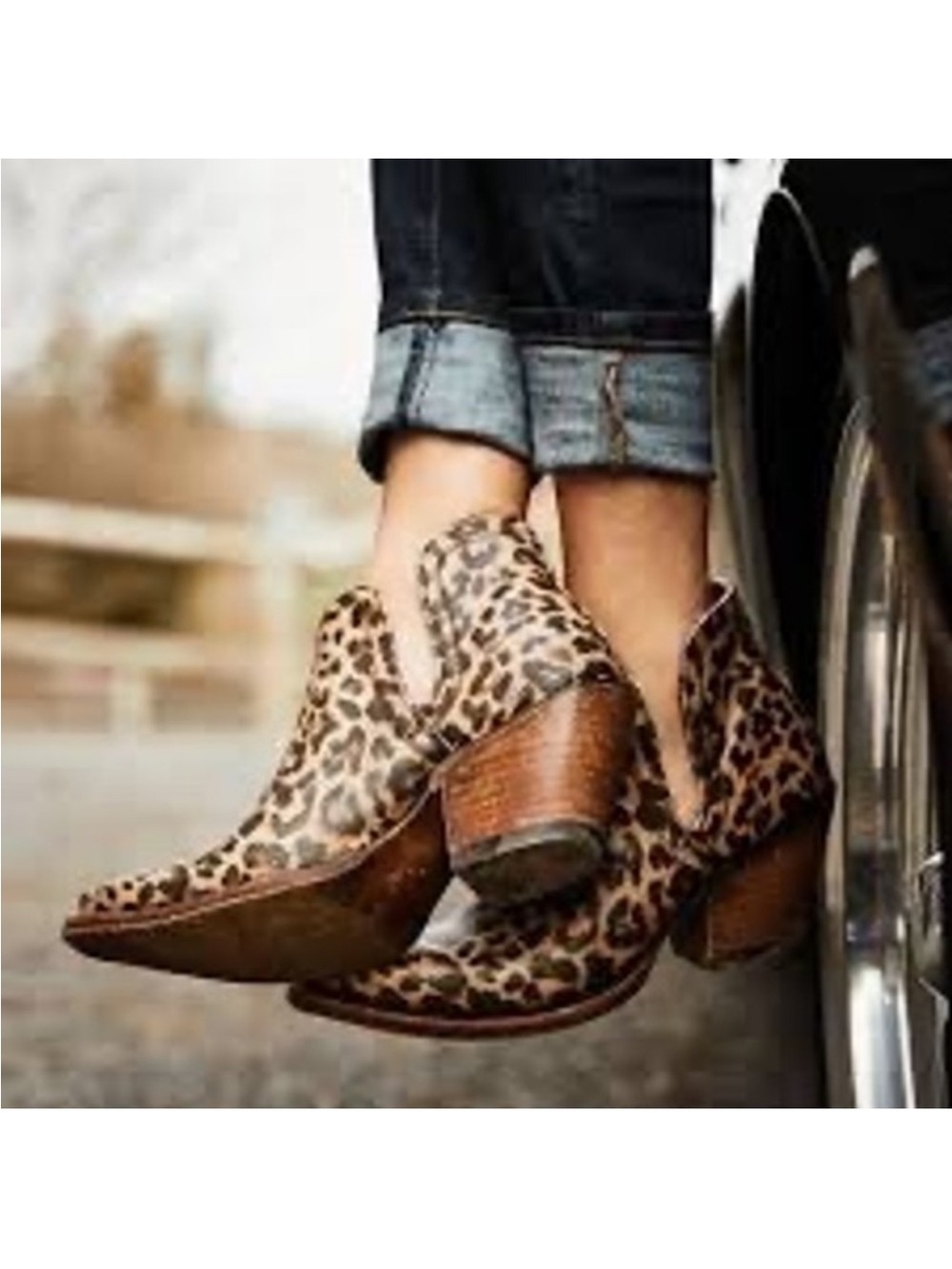 Ariat Dixon Distressed Leopard Western Ankle Boots Women's Size 9 B 10035806